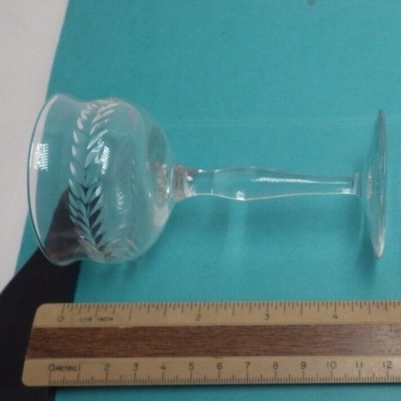 Laurel Wreath Sherry Glass Elegant Cut Crystal Stemmed Vintage 3 ounce - Picture 5 of 5